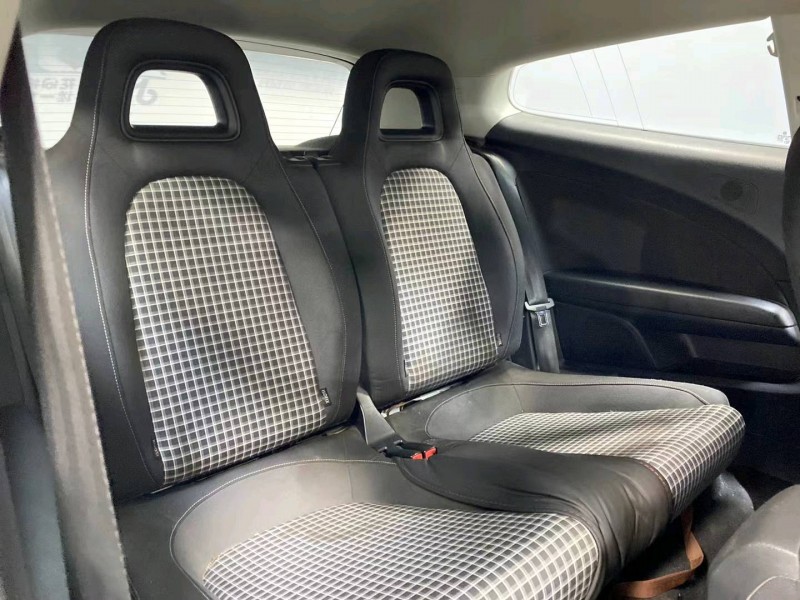 成都15年大众尚酷8