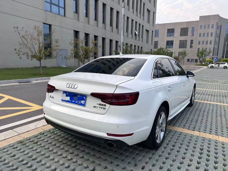 徐州18年奥迪A4L4