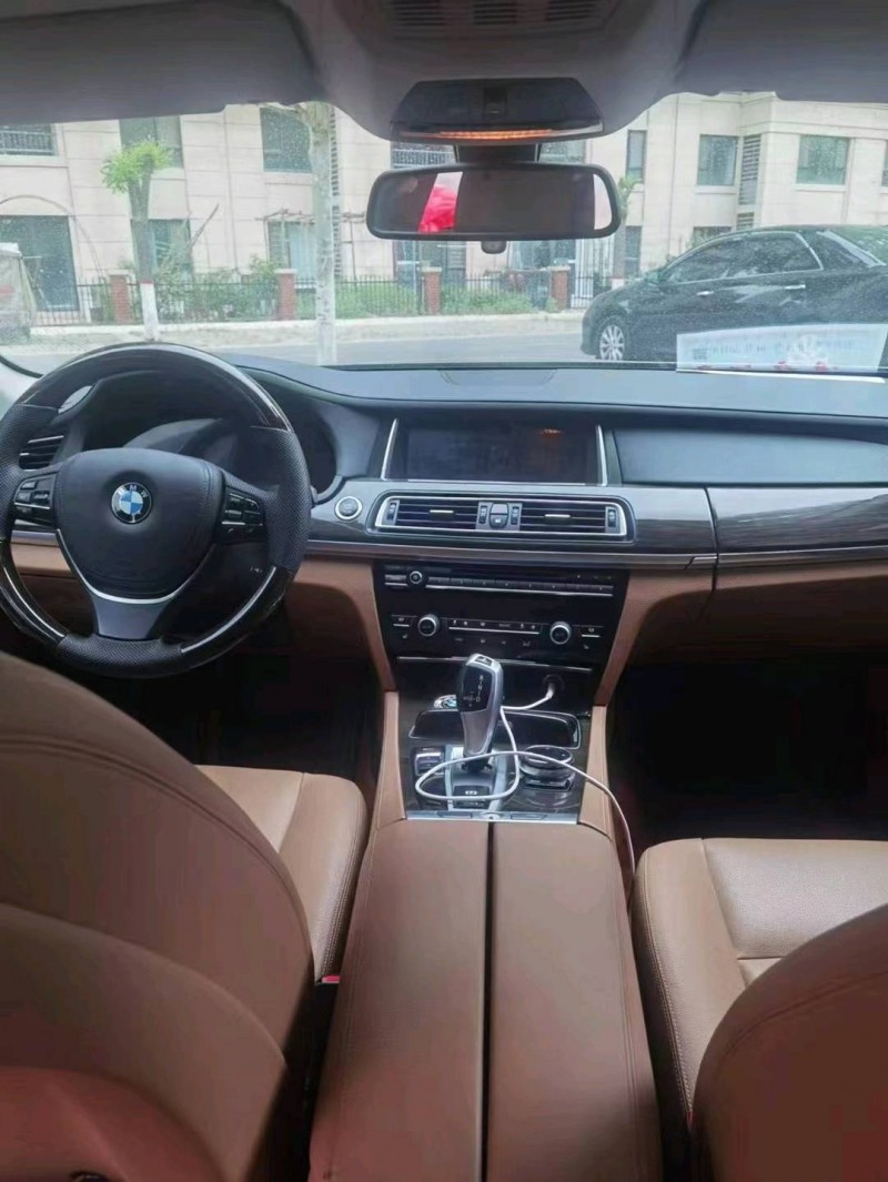 济宁14年宝马7系6