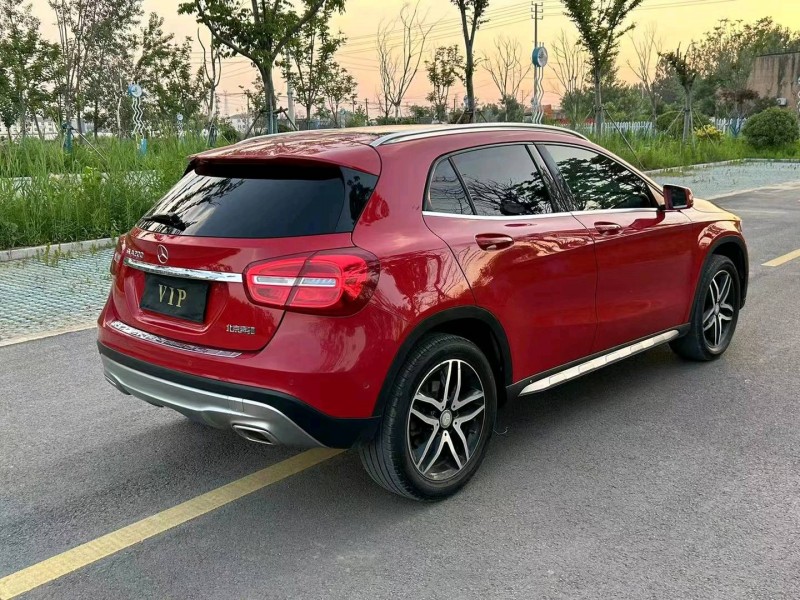 宿迁16年奔驰GLA7