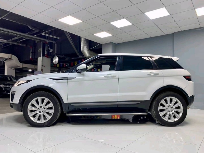 成都18年路虎极光2