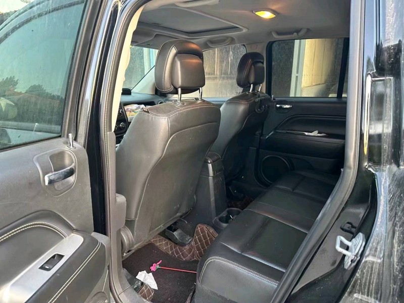 枣庄14年Jeep指南者5