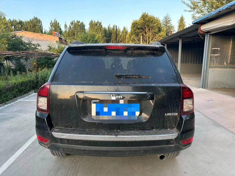 枣庄14年Jeep指南者8