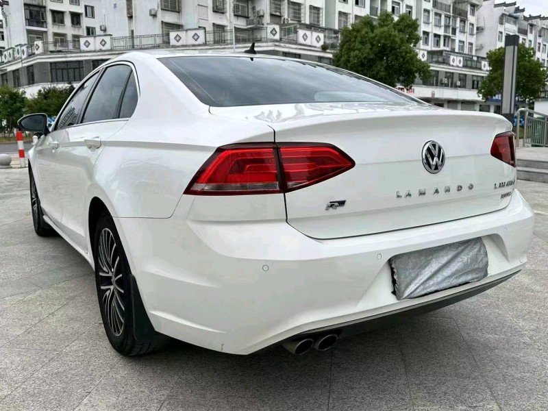 淮南17年大众凌渡7