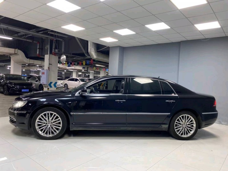 成都17年大众辉腾2