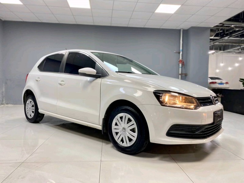 成都17年大众polo3