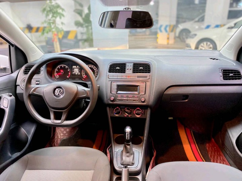 成都17年大众polo9