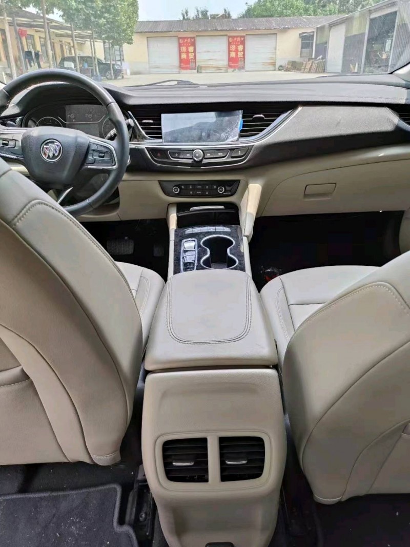 枣庄20年别克君威4