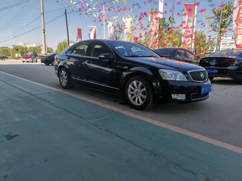 保定11年别克林荫大道2