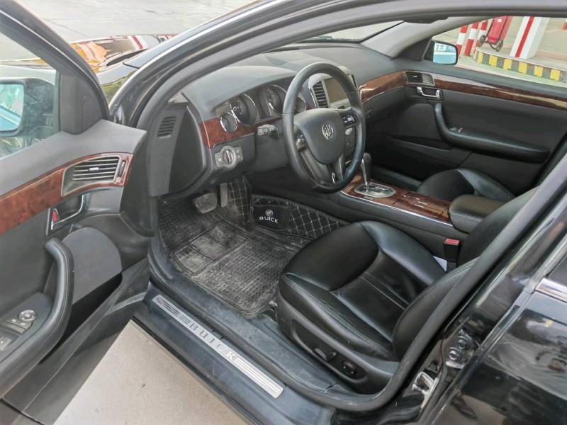 保定11年别克林荫大道6