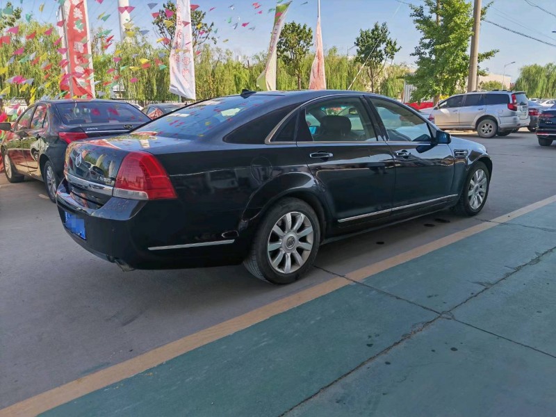 保定11年别克林荫大道8