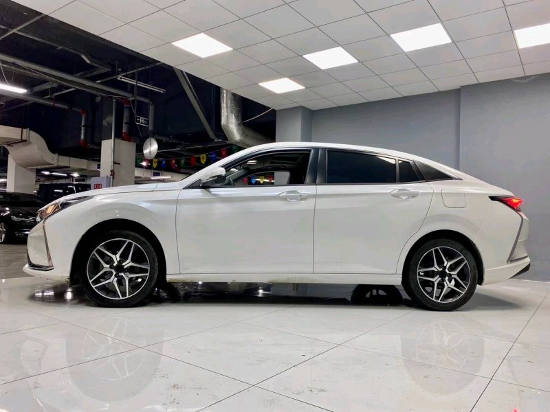 成都21年东风奕炫2