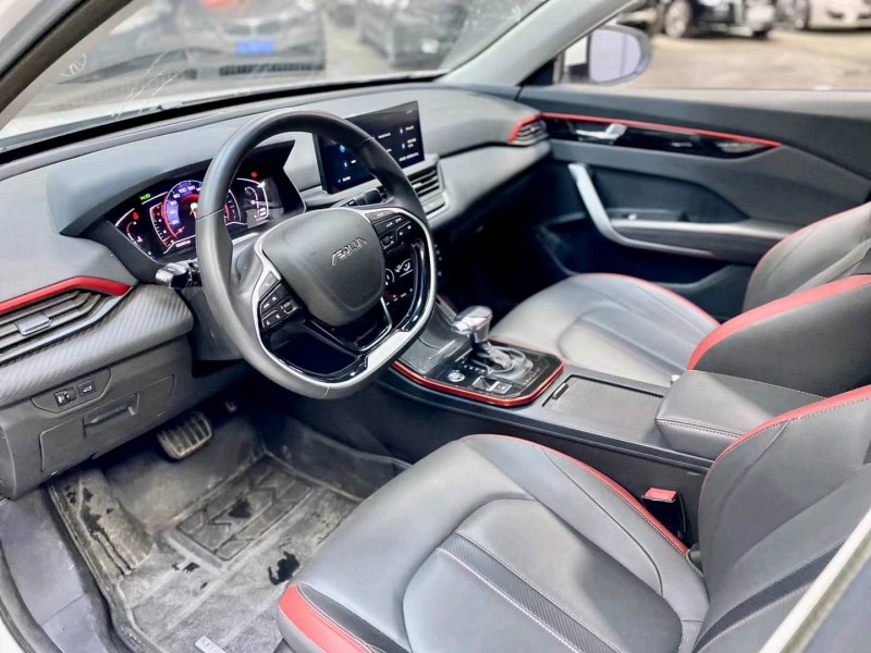 成都21年东风奕炫6