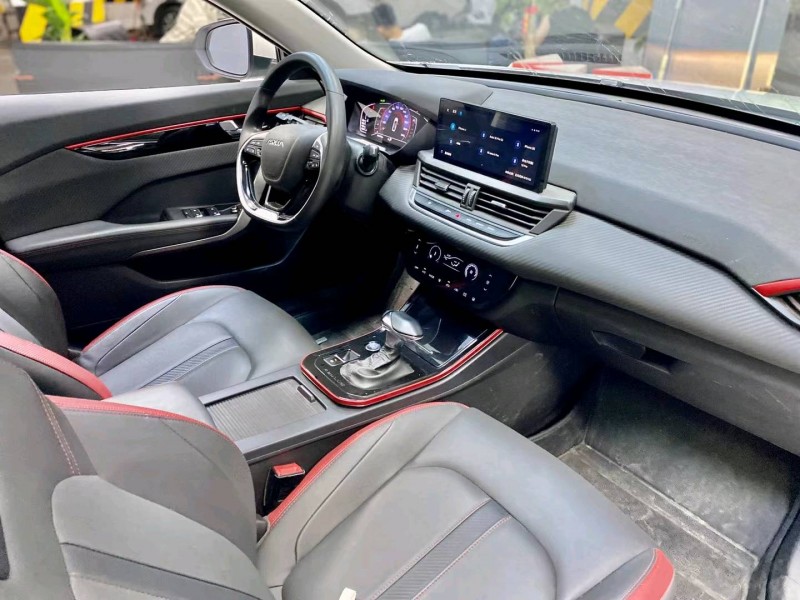 成都21年东风奕炫7