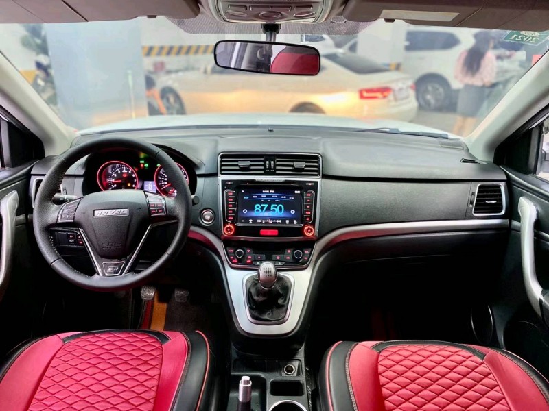 成都19年哈弗M69