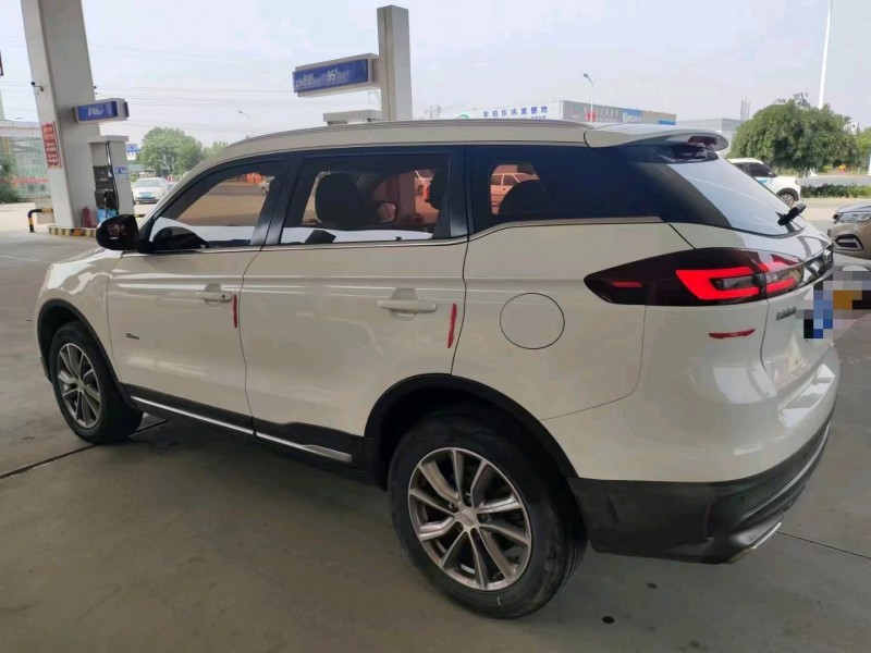 保定18年吉利博越5