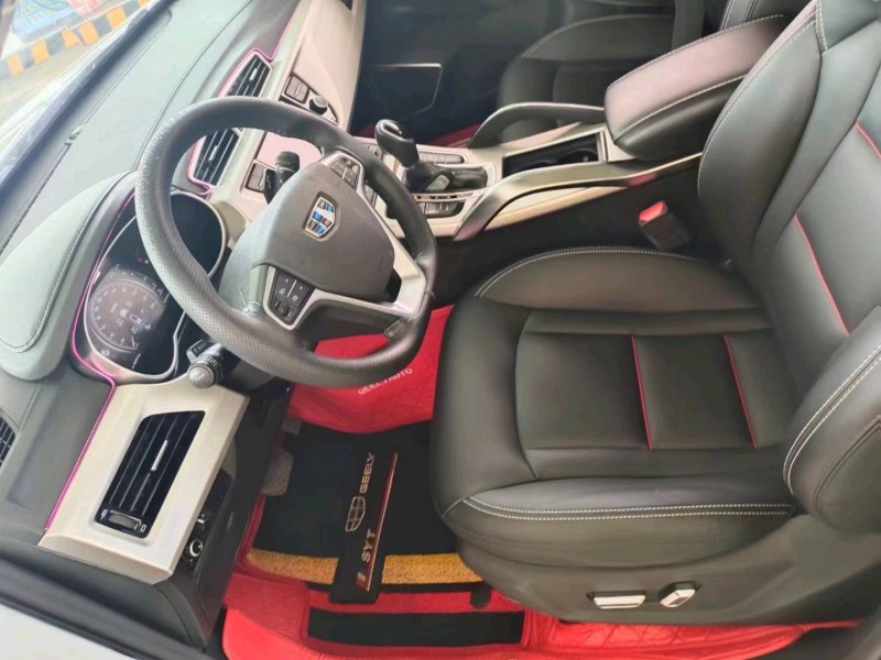 保定18年吉利博越7