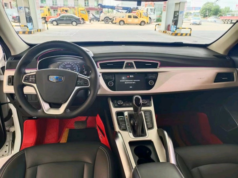 保定18年吉利博越8