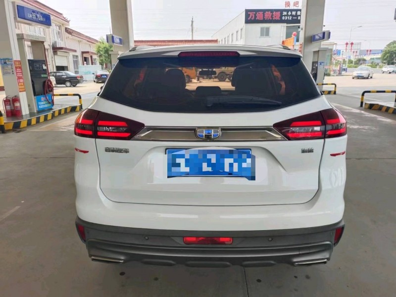 保定18年吉利博越9