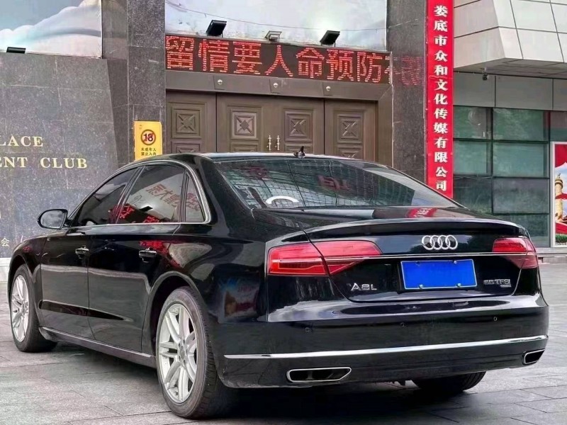 衡阳17年奥迪A8L4