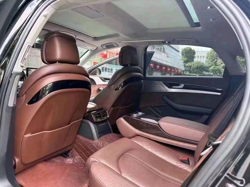 衡阳17年奥迪A8L9