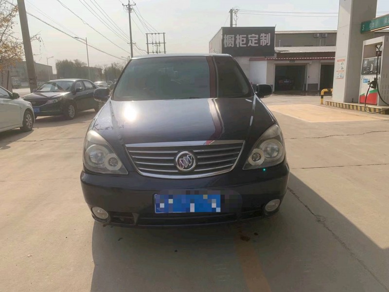 保定10年别克GL81