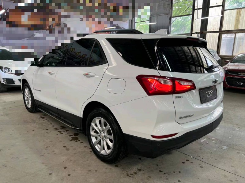 济宁19年雪佛兰探界者8