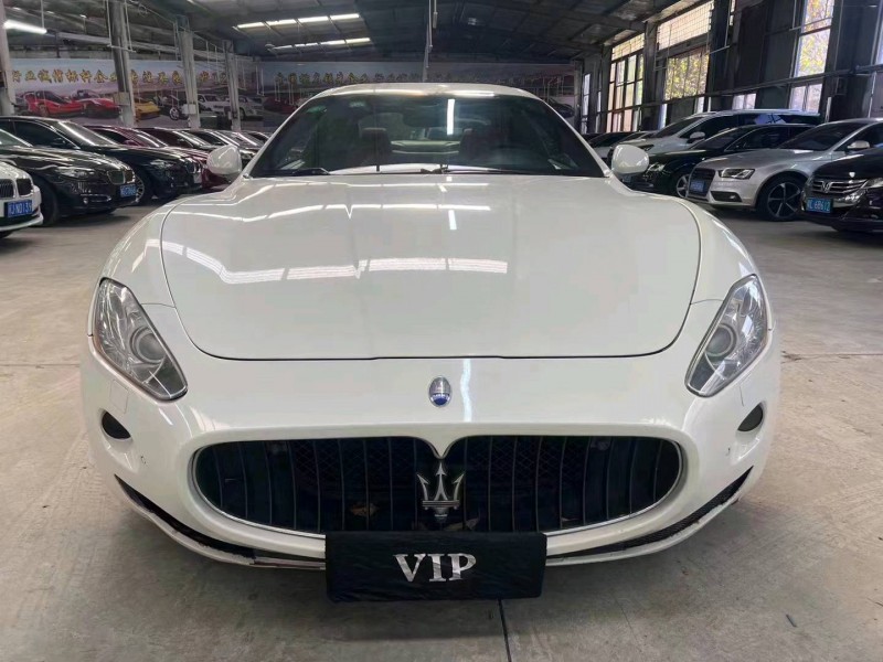 济宁09年玛莎拉蒂GT S1