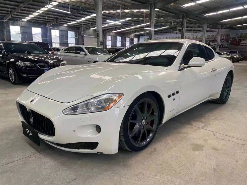 济宁09年玛莎拉蒂GT S3