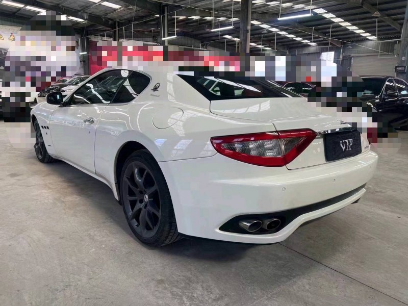 济宁09年玛莎拉蒂GT S8