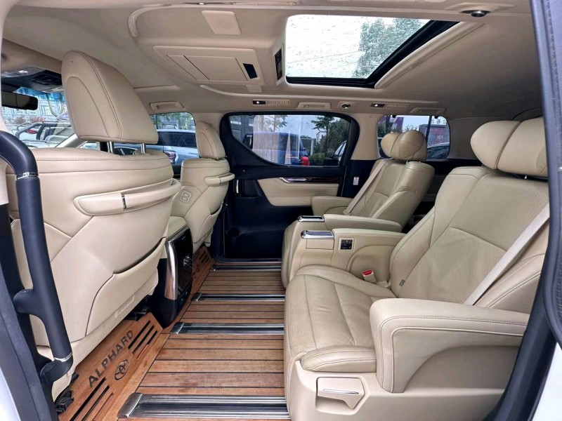 淮南20年丰田埃尔法5