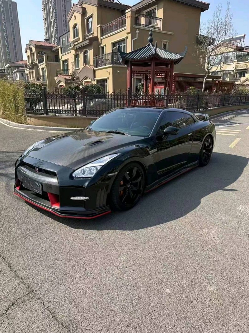 淄博10年日产GT-R3