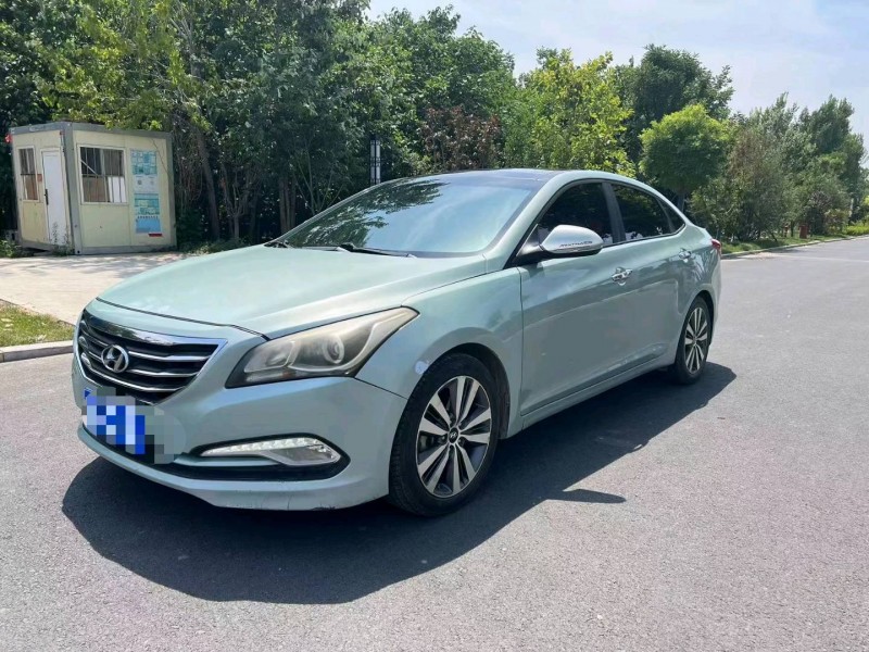 保定13年现代名图3