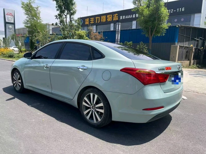 保定13年现代名图7