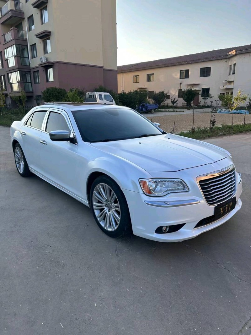 淄博15年克莱斯勒300C2