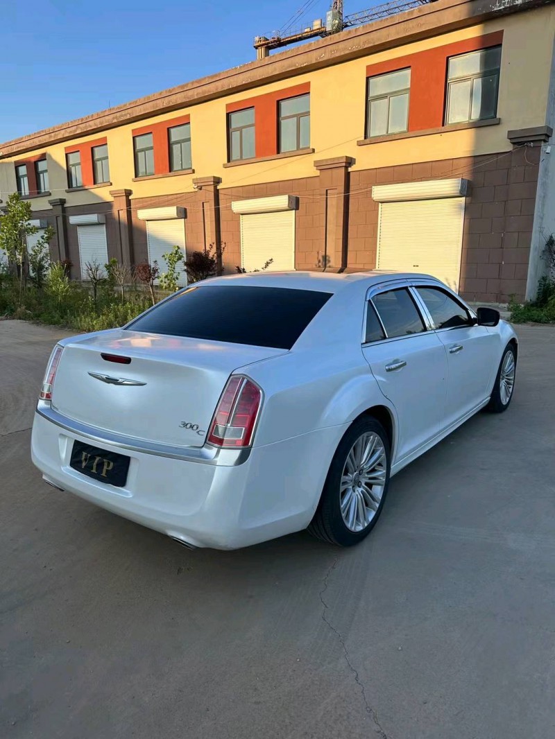淄博15年克莱斯勒300C5