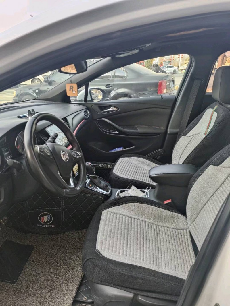 保定17年别克君威GS4