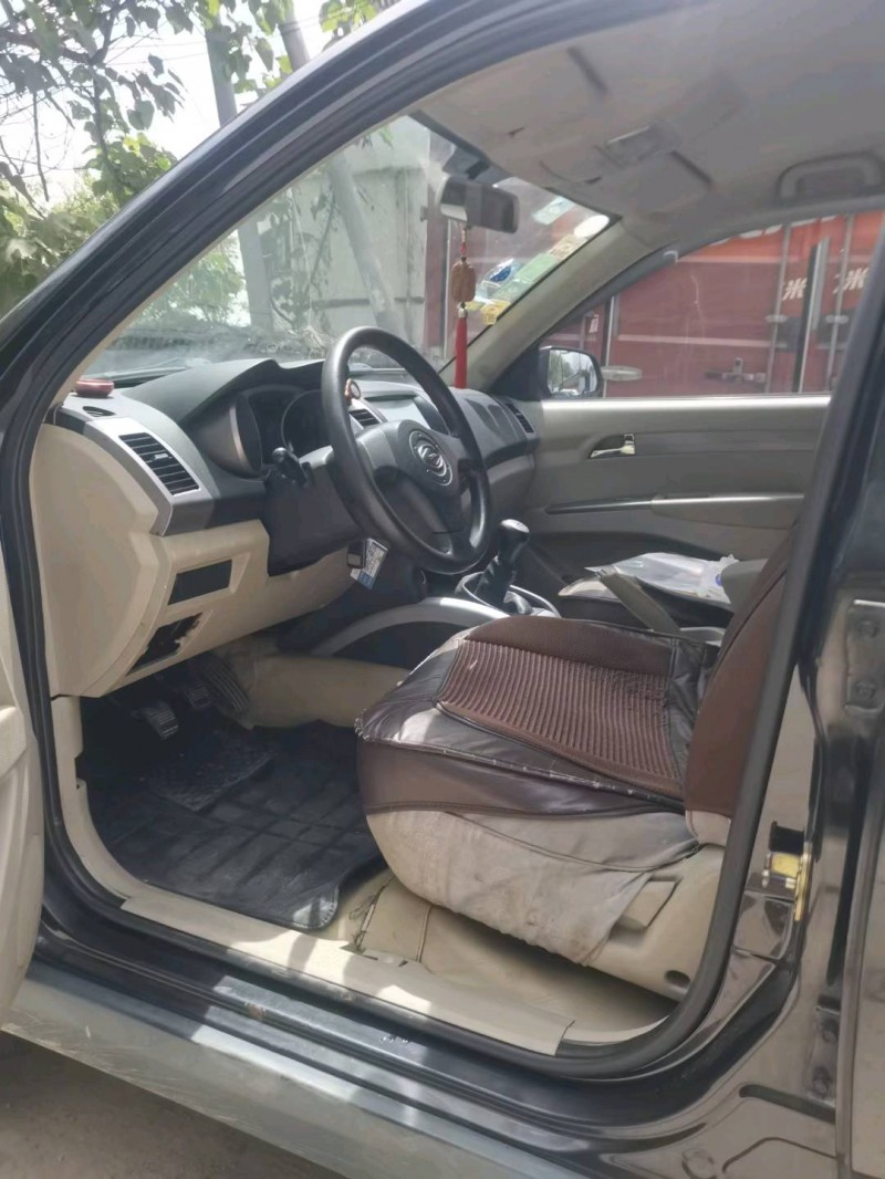 保定12年陆风X84