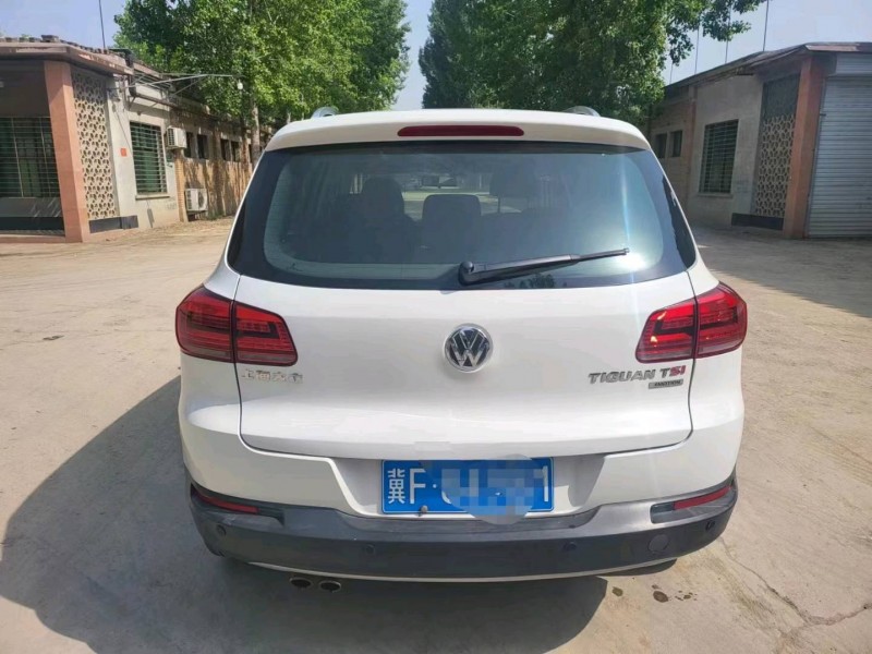 保定13年大众途观9