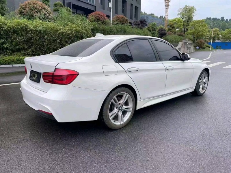 宜昌19年宝马3系3