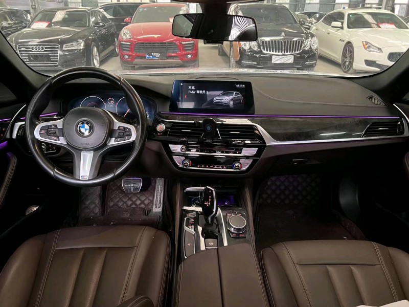 济宁18年宝马5系6