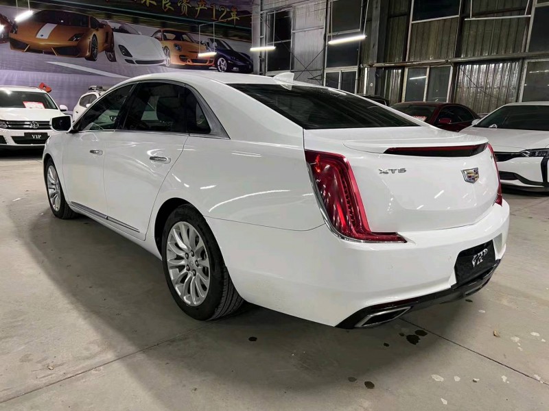 济宁18年凯迪拉克XTS8