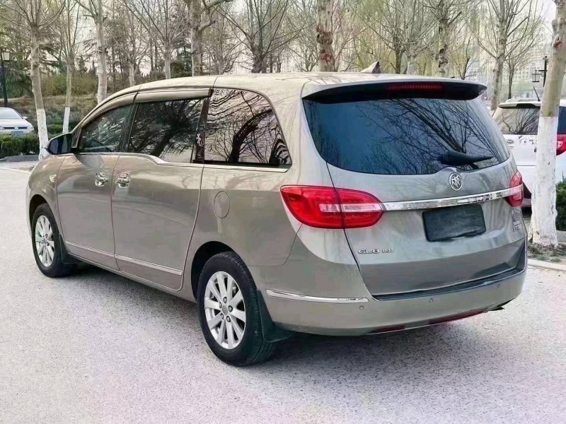 聊城17年别克GL88