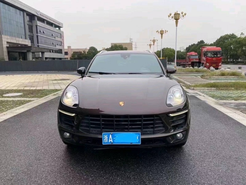 嘉兴17年保时捷Macan1