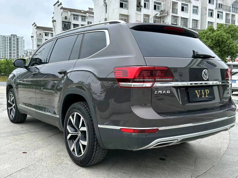 淮南17年大众途昂5