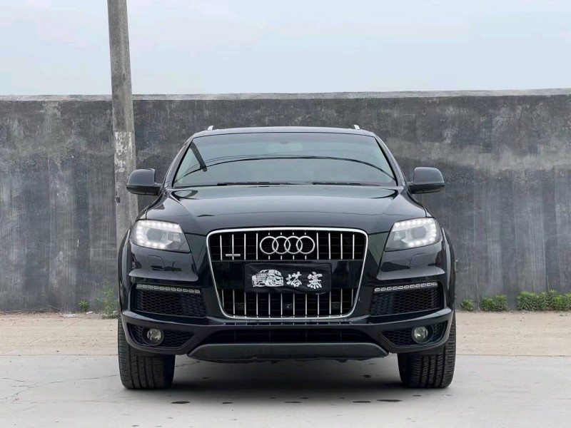 青岛13年奥迪Q71