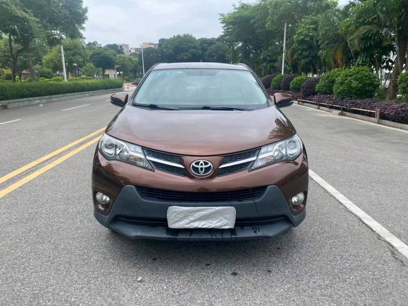 珠海14年丰田RAV4荣放1