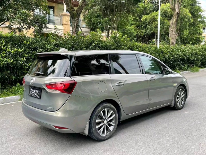 嘉兴18年别克GL68