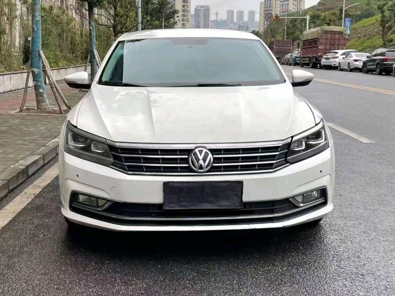 重庆17年大众帕萨特1