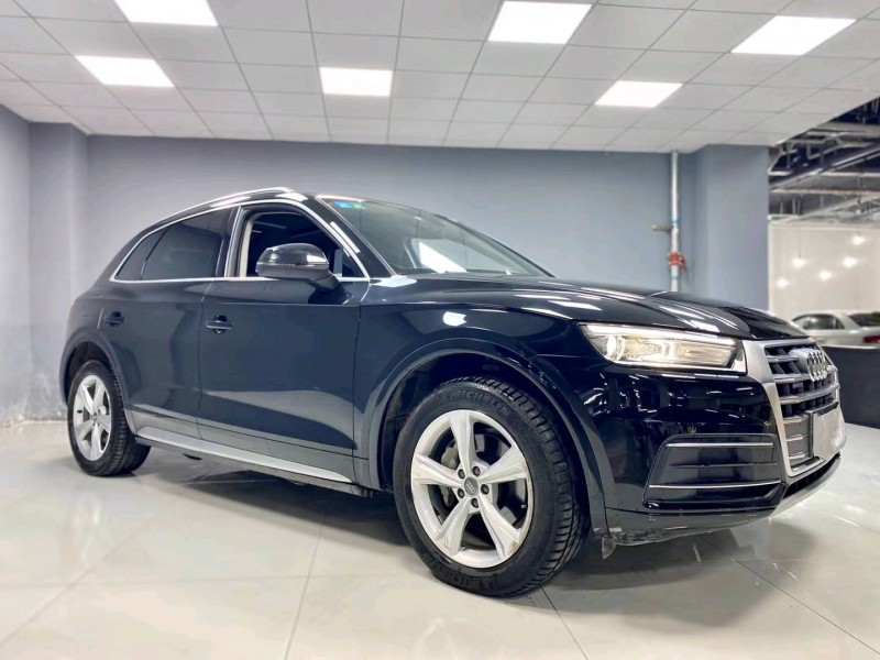 成都19年奥迪Q53